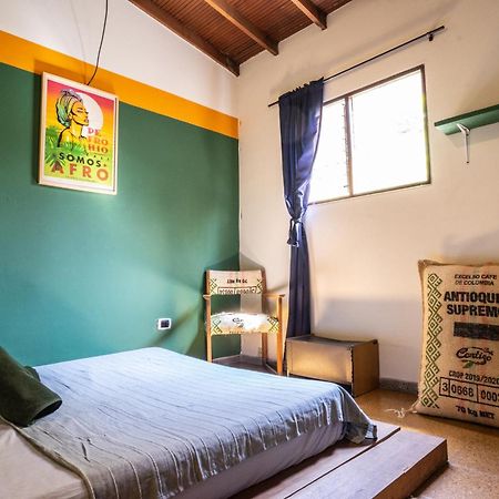 Oasis En El Corazon De Medellin, Laureles Apartment Luaran gambar