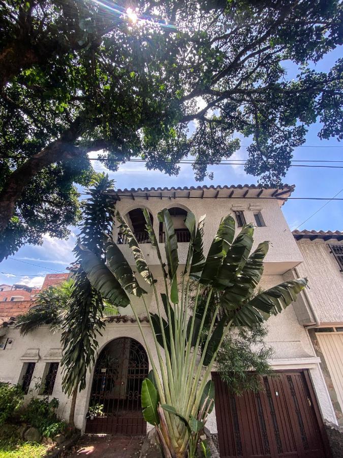 Oasis En El Corazon De Medellin, Laureles Apartment Luaran gambar